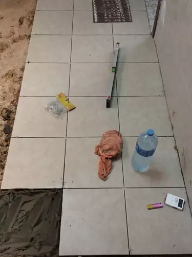 הדבקת ריצוף קרמיקה